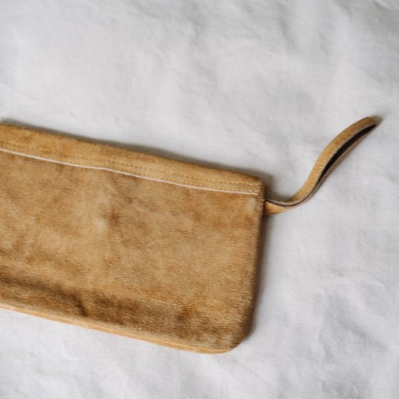 Tan Suede Vintage Clutch - Picture 3 of 3